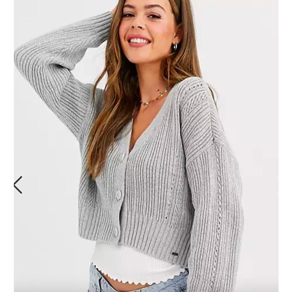 Hollister Gray Crop Knit Cardigan Button Size XS - Picture 1 of 6